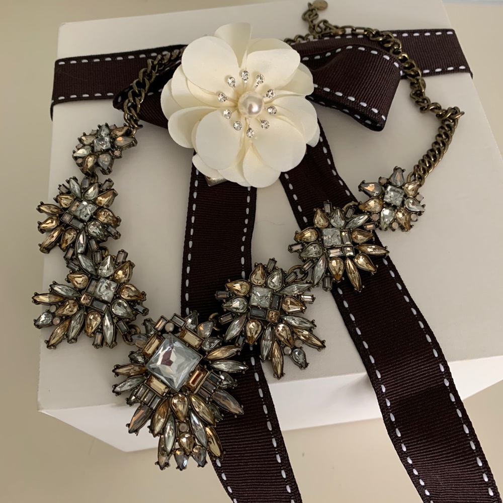 Gorgeous vintage statement choker necklace